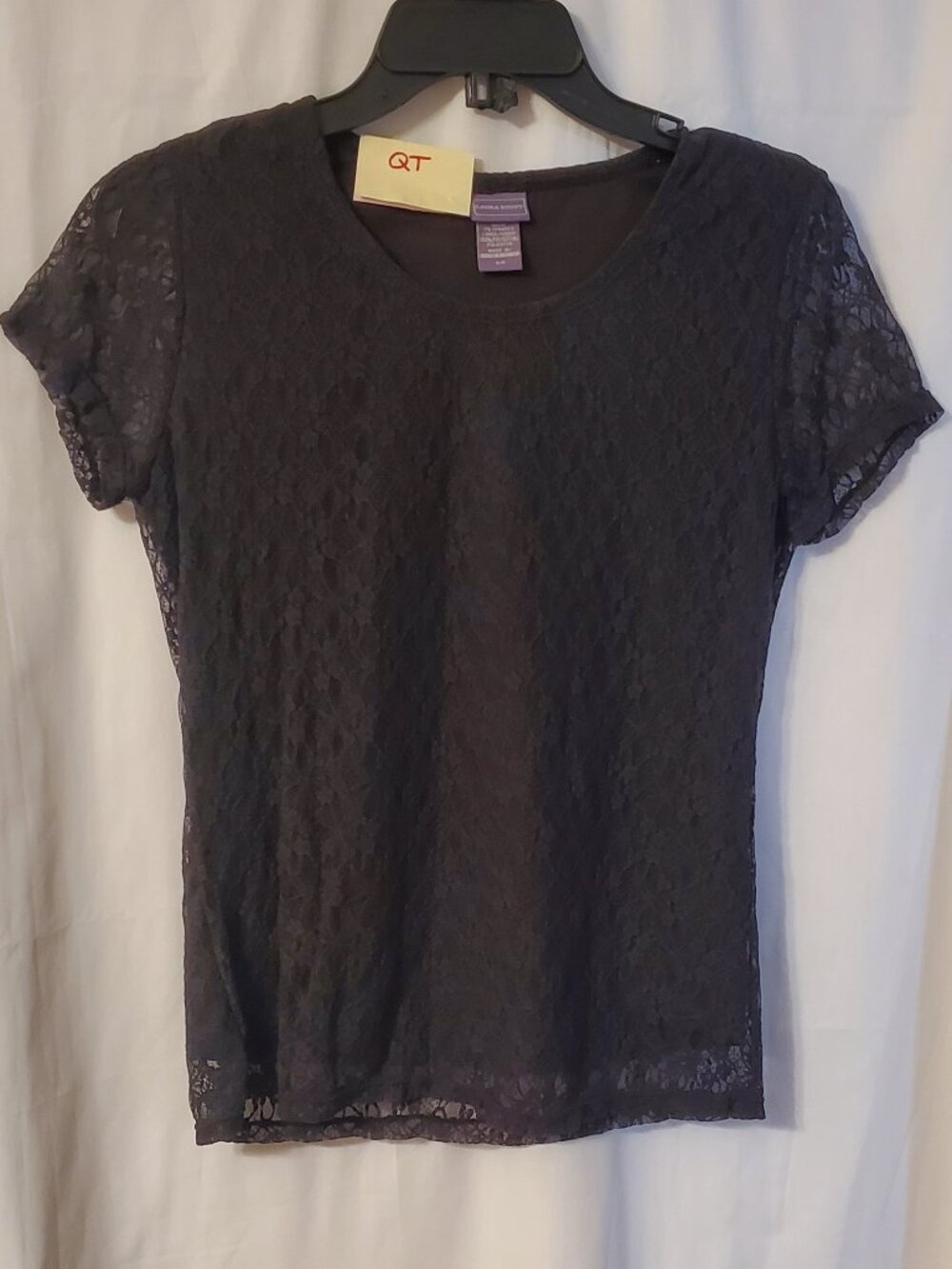 Laura Scott lined blouse with unlined lace sleeves Color: Black Size: S